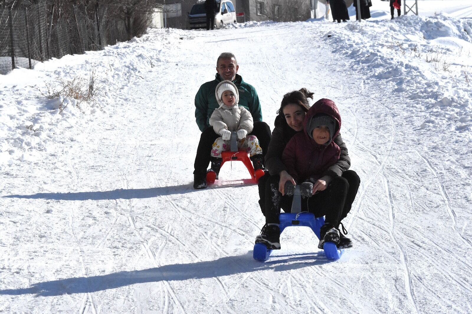 Vanlı Çocuklar Kızak Aa (7)