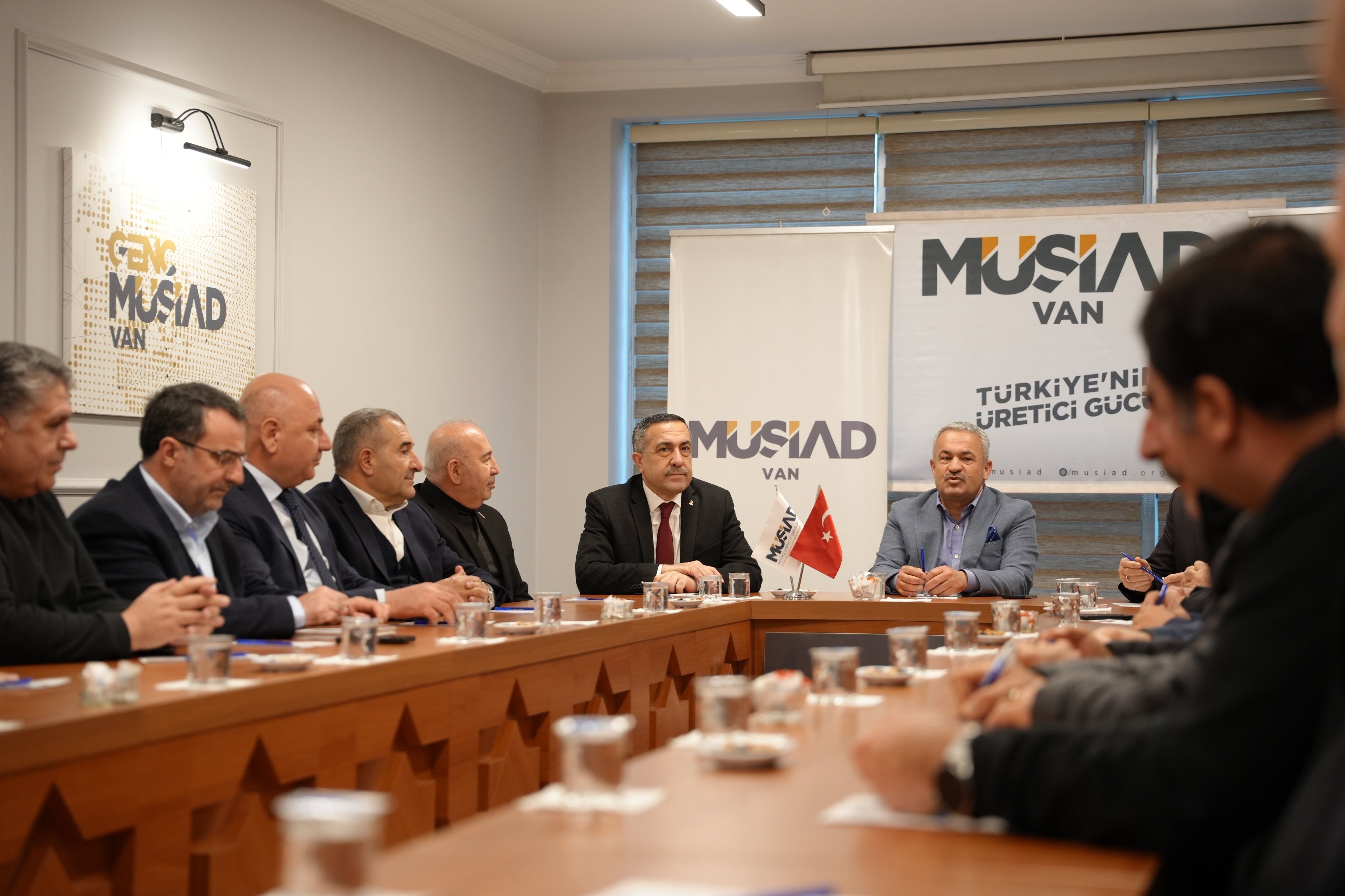 Akp (1)