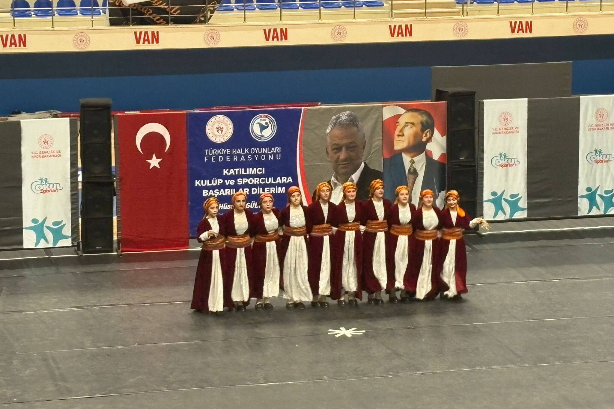 Çatak Halk Oyunları Ekibi (1)