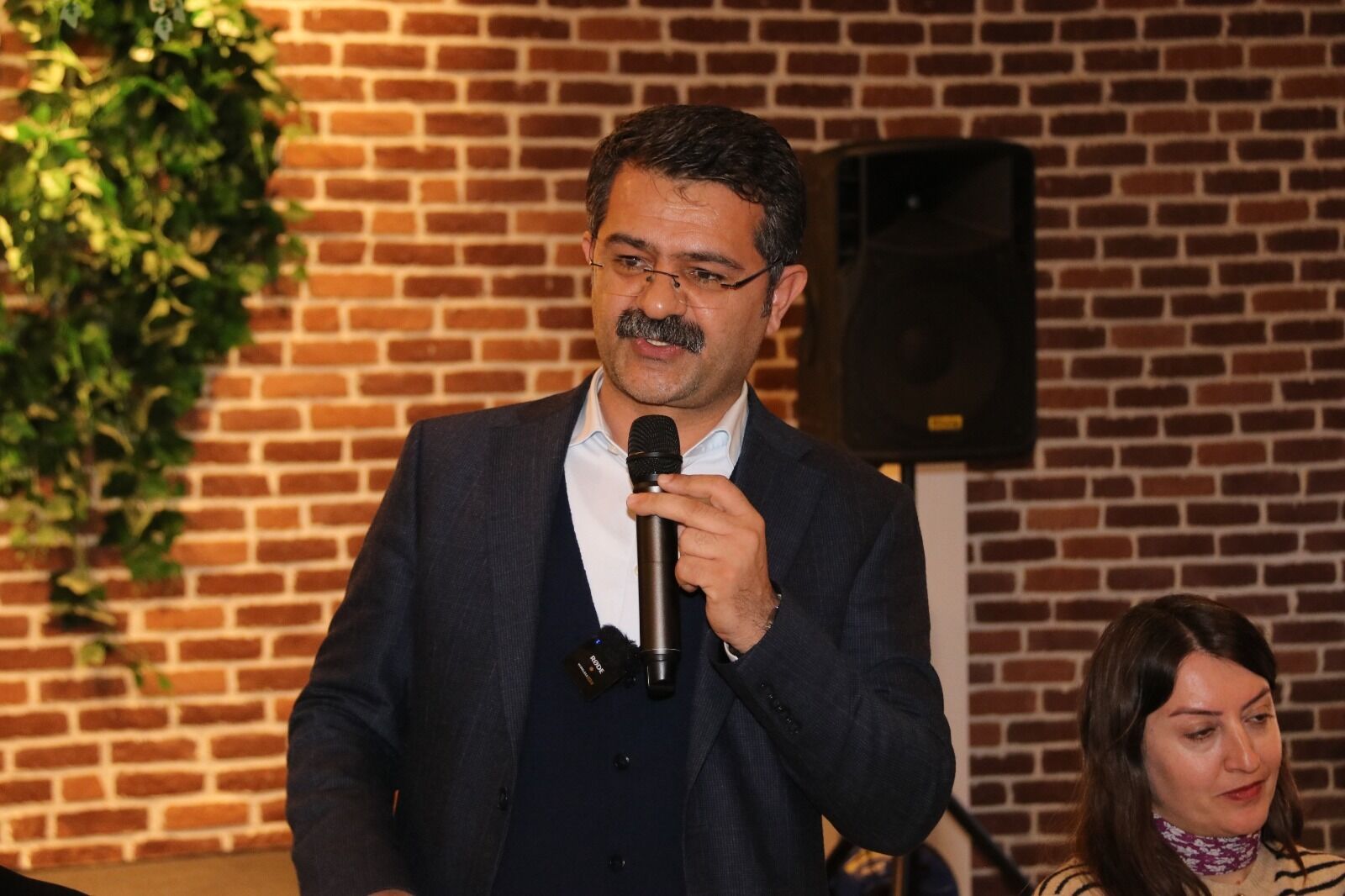 Edremitli Öğrenciler Iftar Sofrasında Buluştu (5)