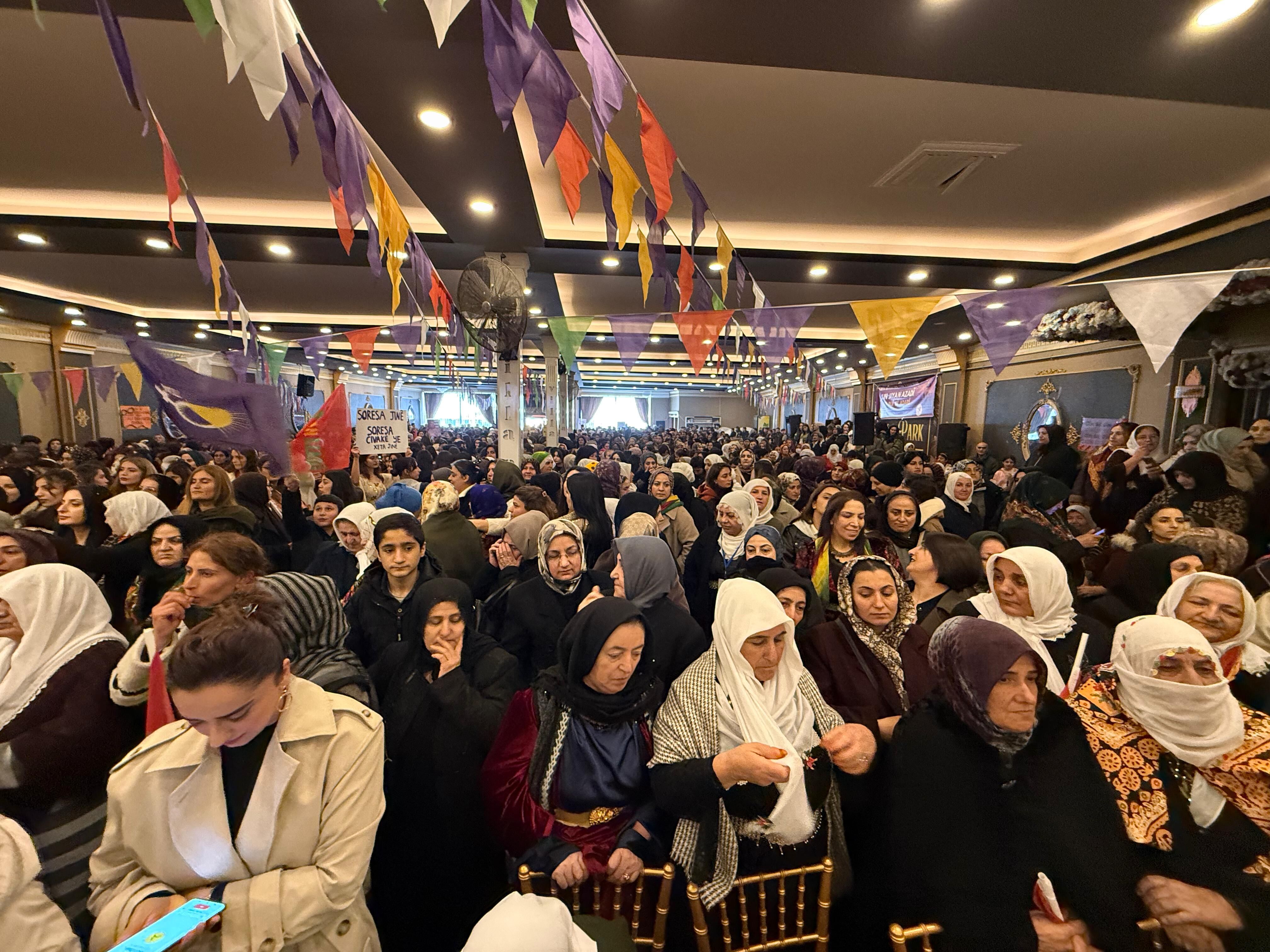 Van 8 Mart (5)