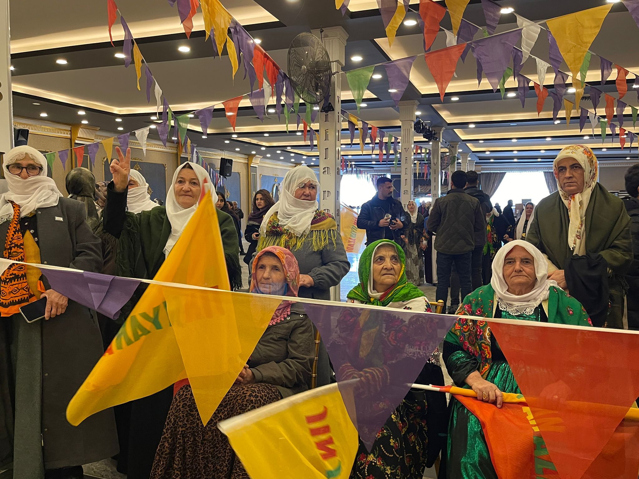 Van 8 Mart Miting (2)