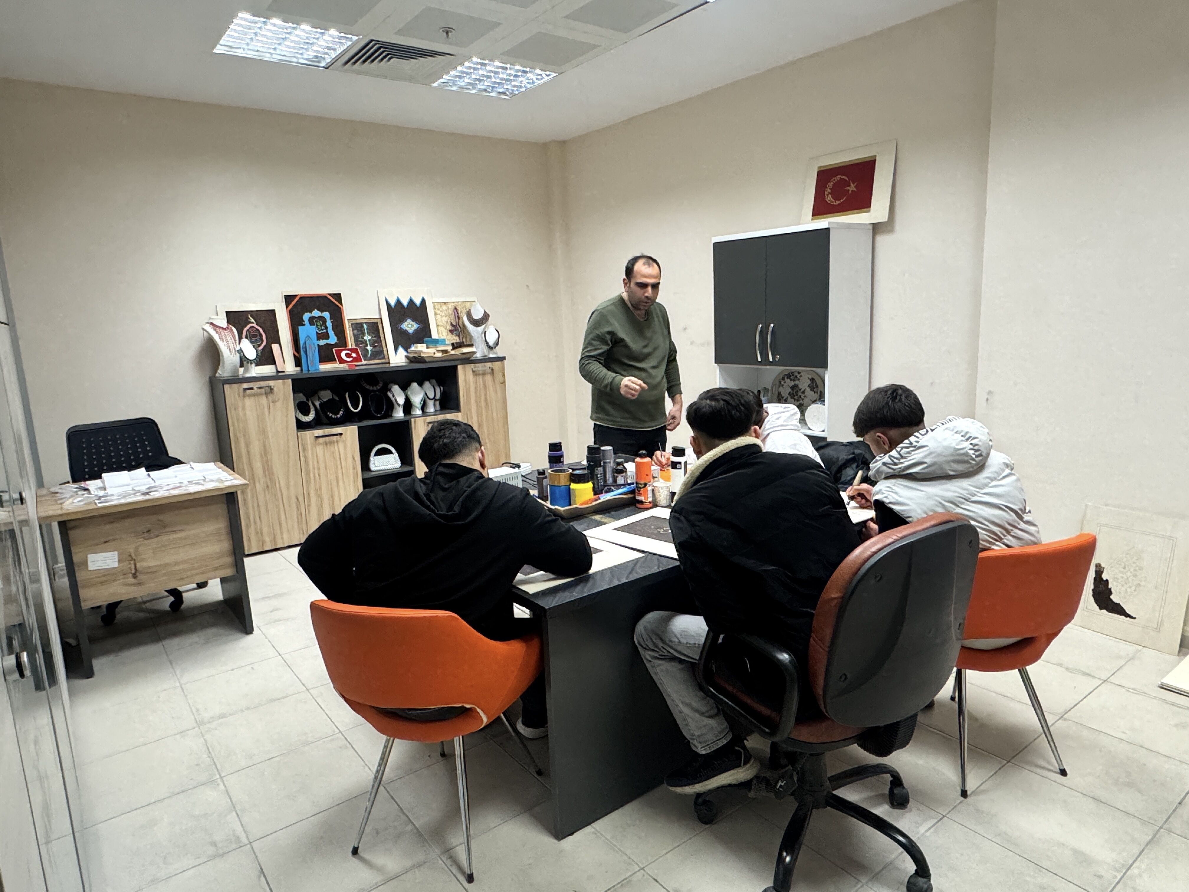 Van'da Suça Karşı Sanatla Iyileşme (1)