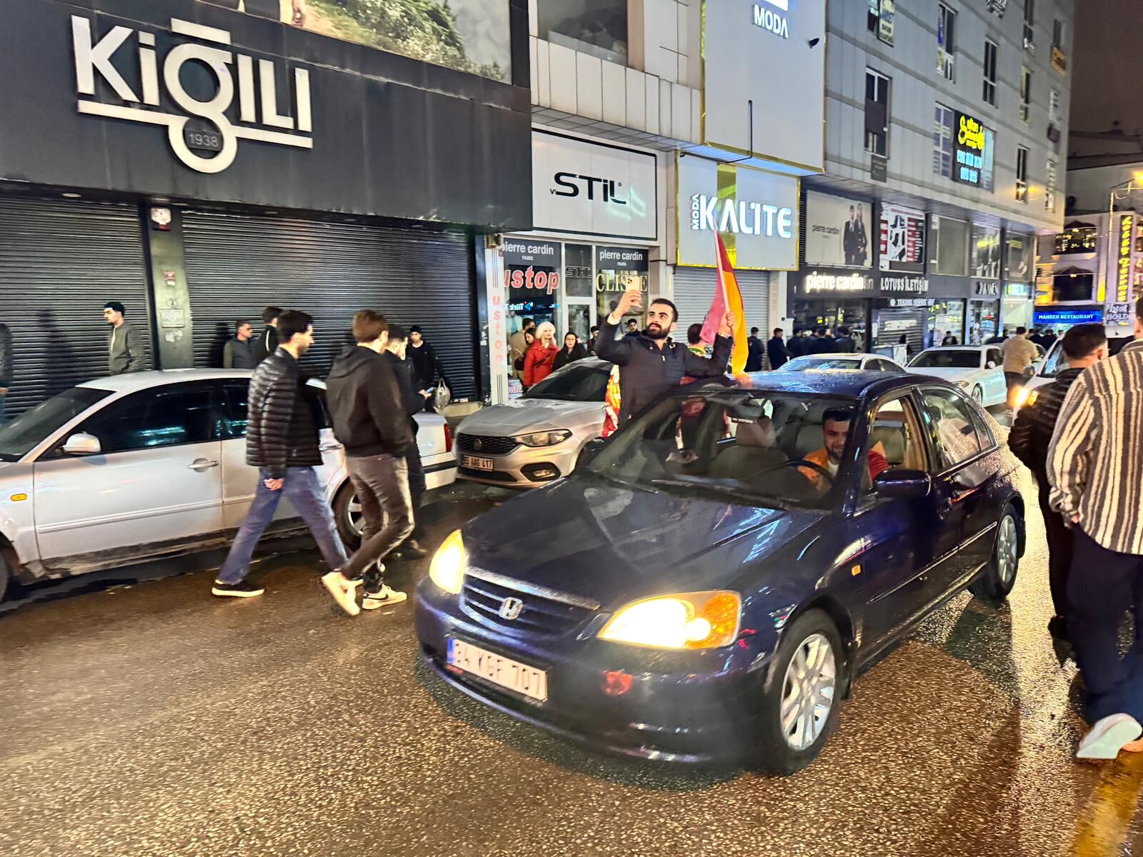 Derbi Kutlama Van (1)