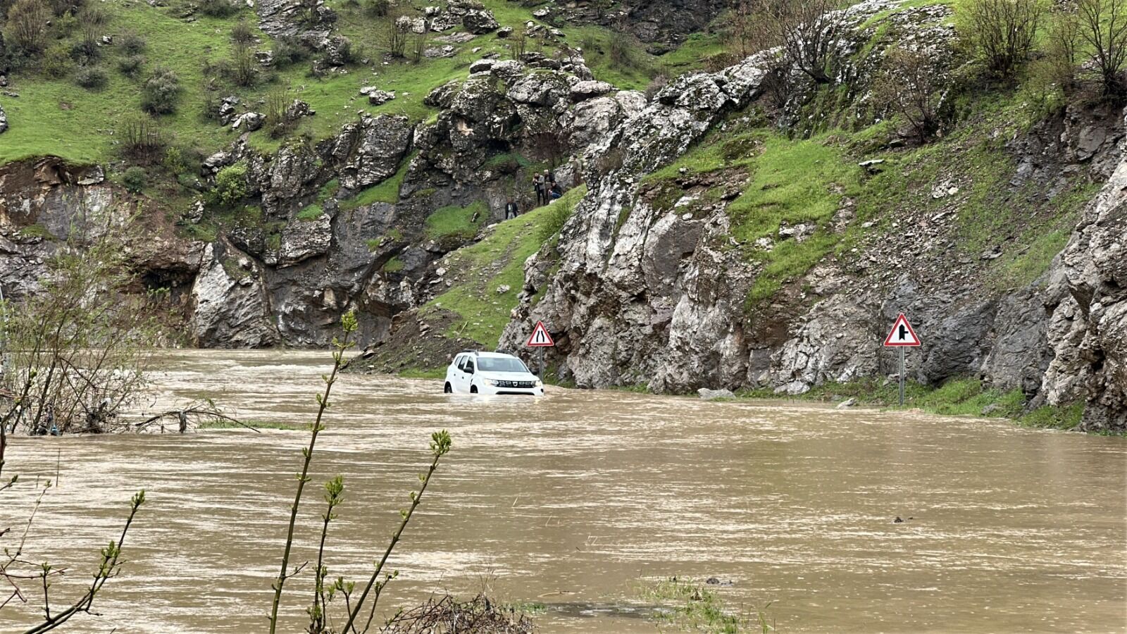 Hakkari Derecik (2)