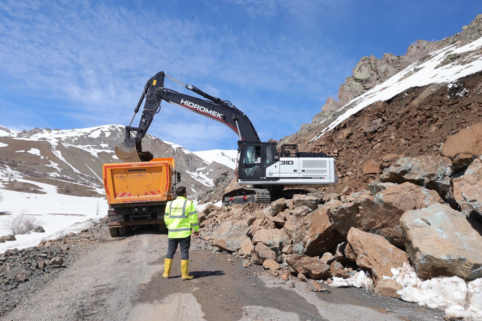 Hakkari̇ Van Karayolu Çalişma4
