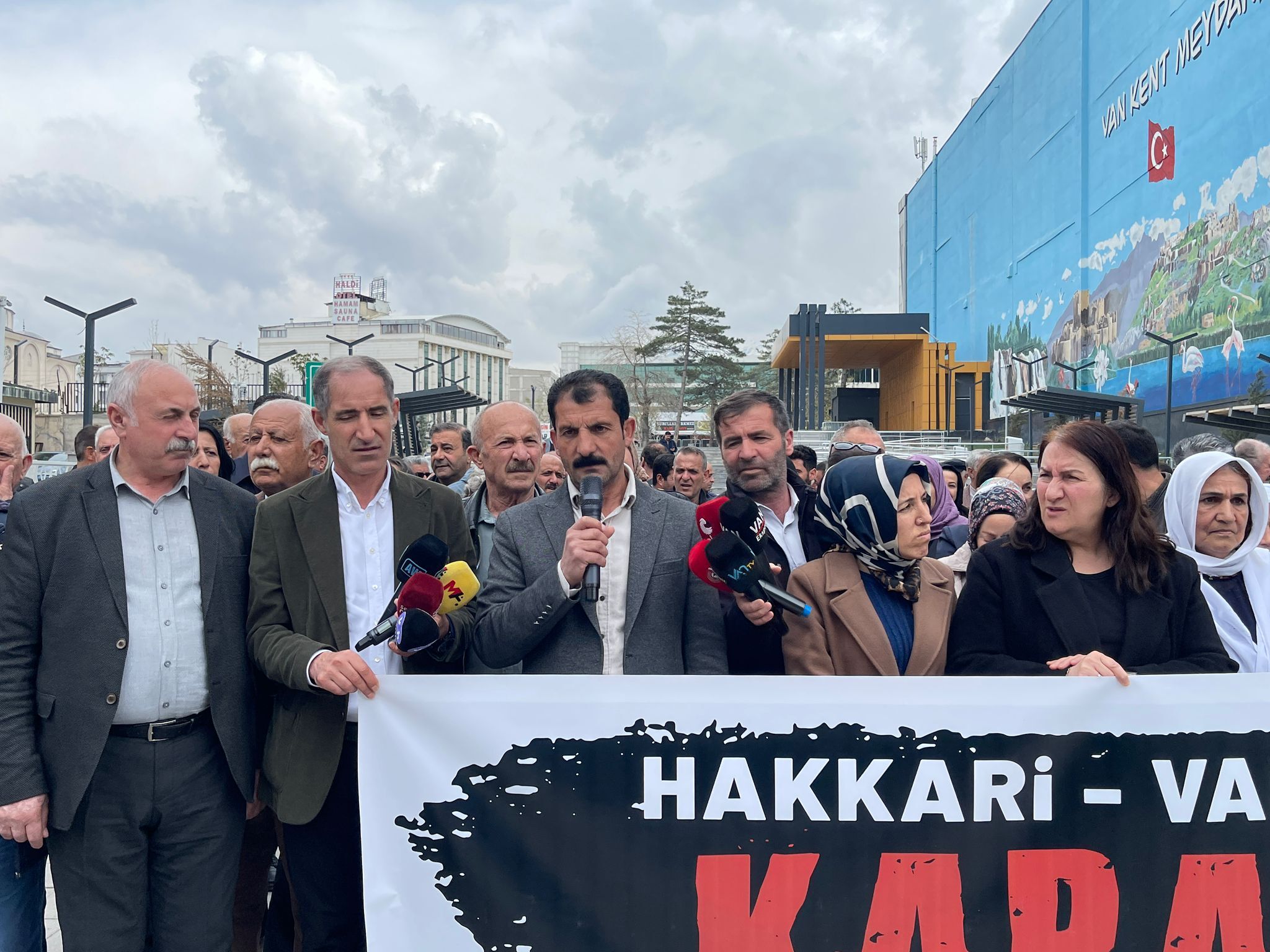Hakkari Van Yol (3)