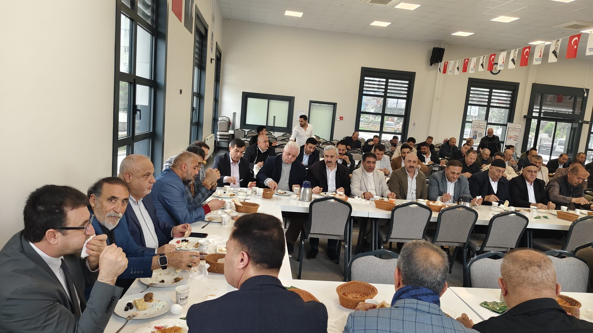 İstanbul'da Vanlı Hemşehriler Dayanışma Kahvaltısında Buluştu (2)