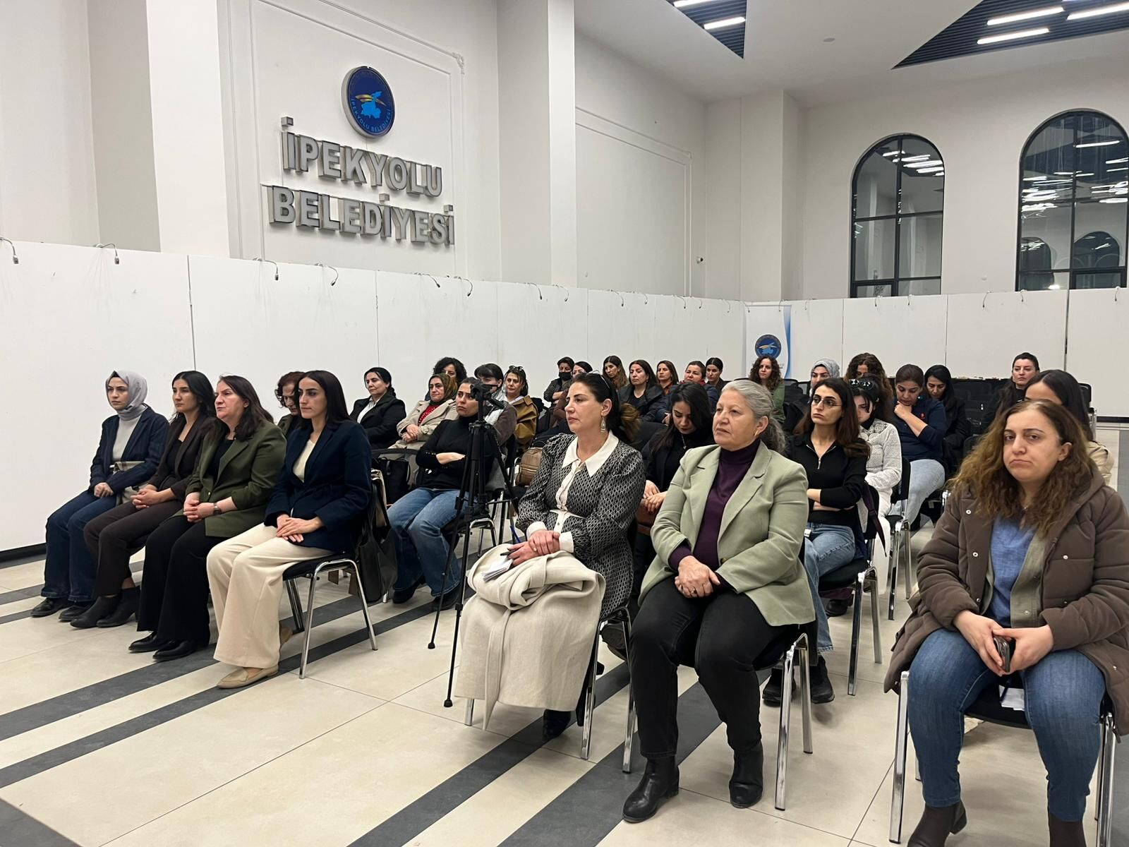 Kadın Örgütleri Van’da Buluştu Yerel Yönetimler Konferansı Öncesi Ortak Mesaj (4)