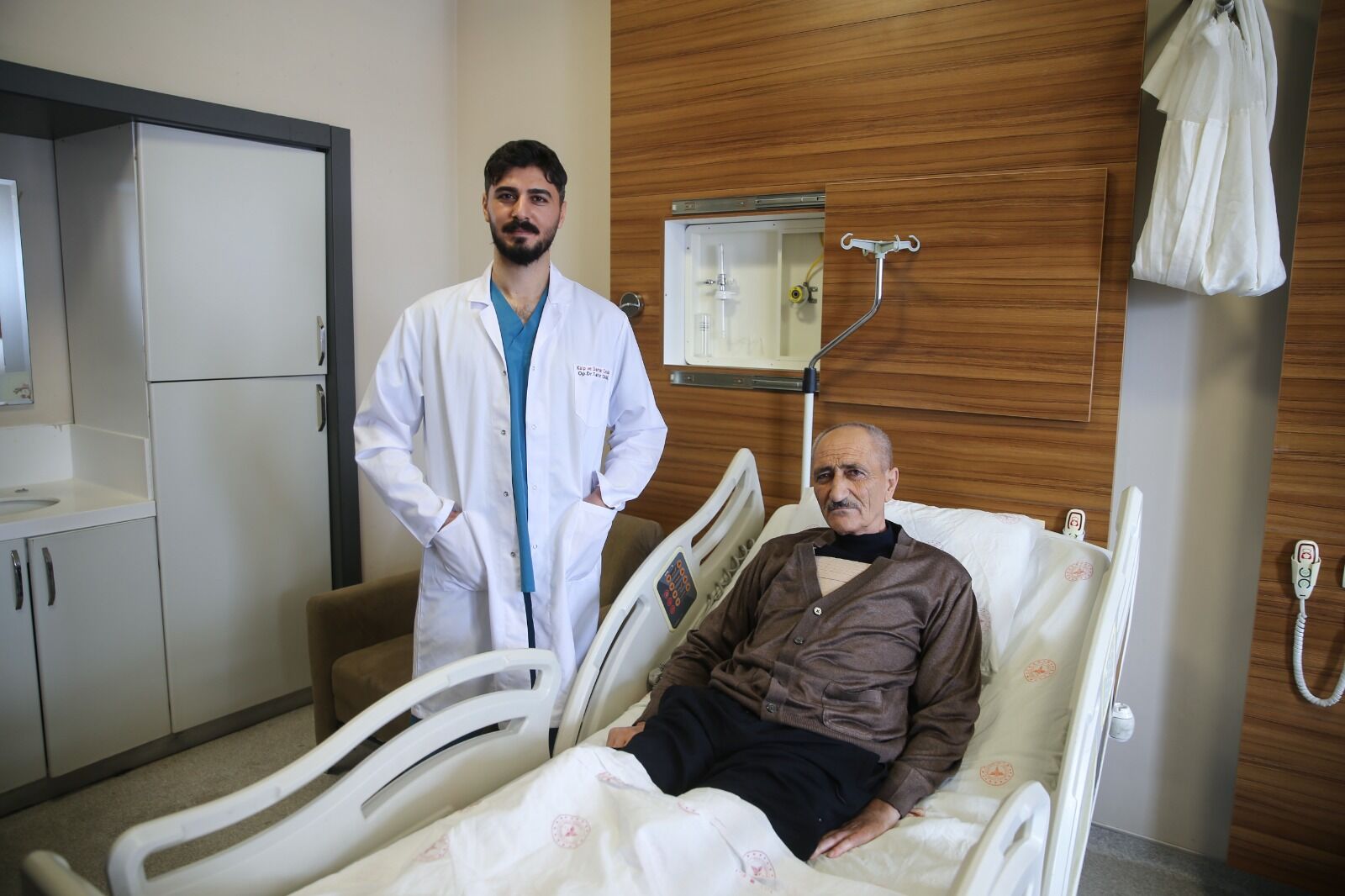 Van’da 25 Dakika Kalbi Duran Hasta Hayata Döndürüldü (1)