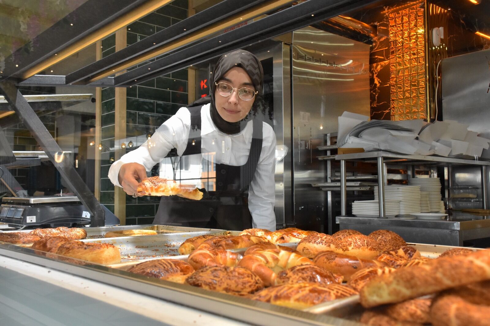 Van’da Kadın Girişimci 35 Kişiye Istihdam Sağlayan Işletme Kurdu (8)