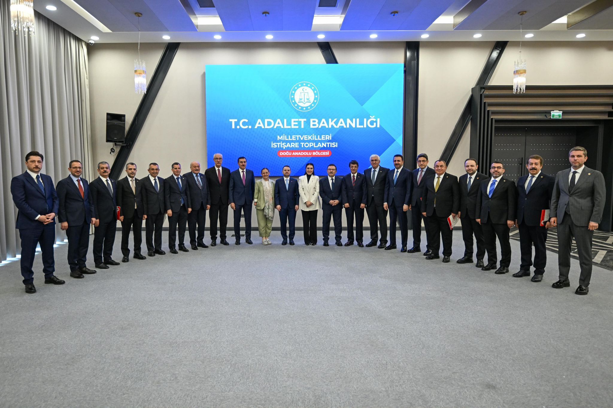 Ankara’da Van Zirvesi Adalet Yatırımları Gündeme Geldi (1)