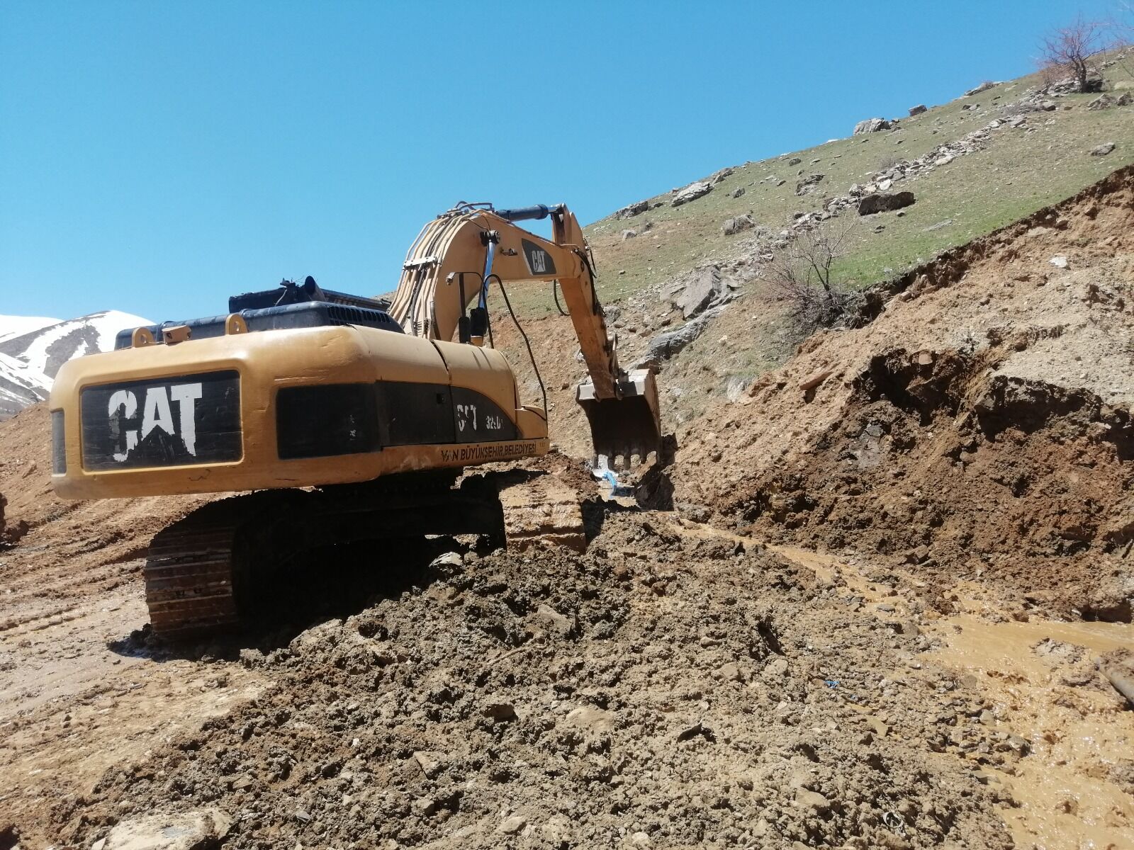Bahçesaray’da Heyelan Ve Taşkın Hasarı Onarıldı (3)