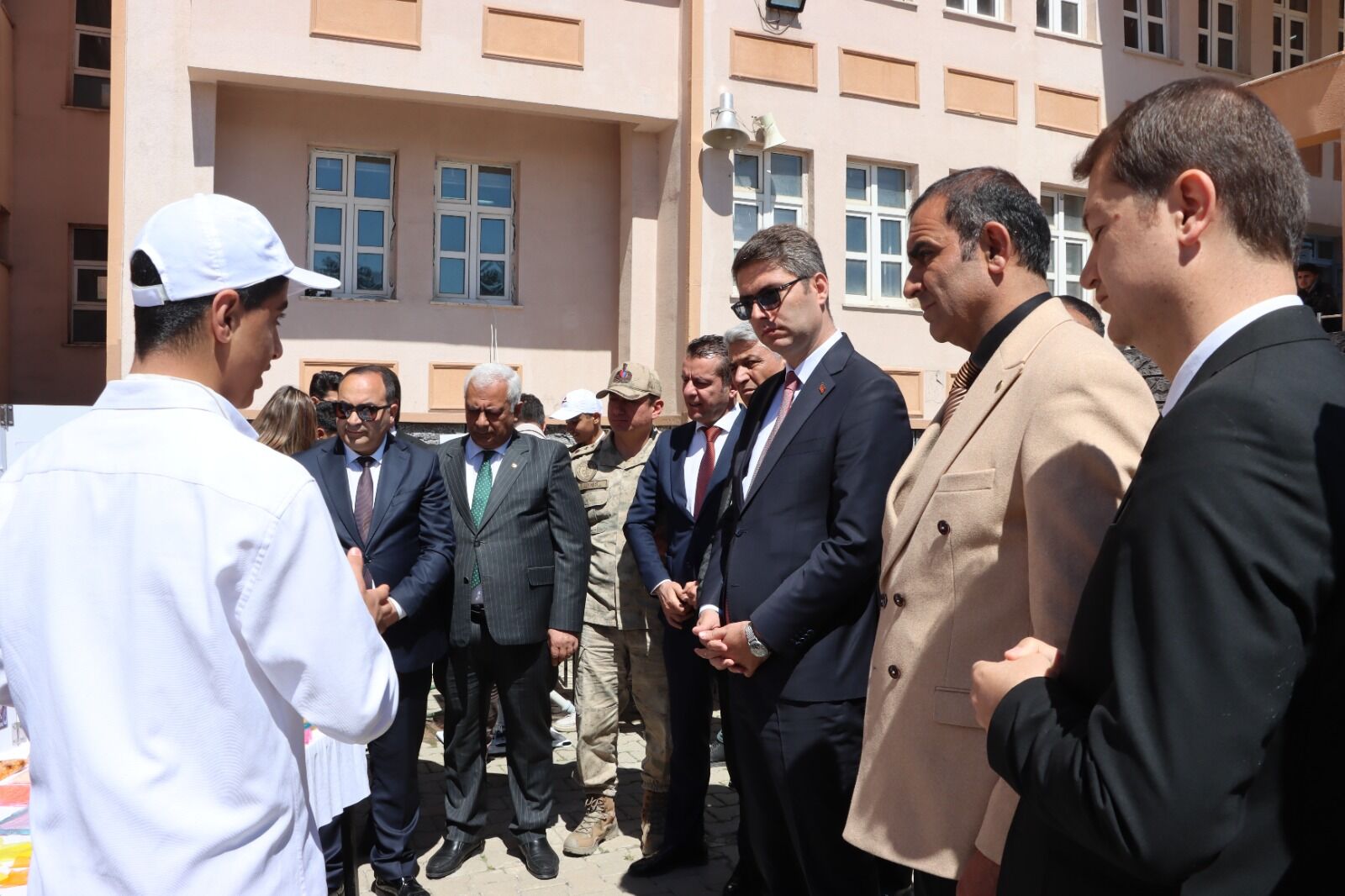 Erciş’te Tübi̇tak 4006 Bilim Fuarı Açıldı (2)