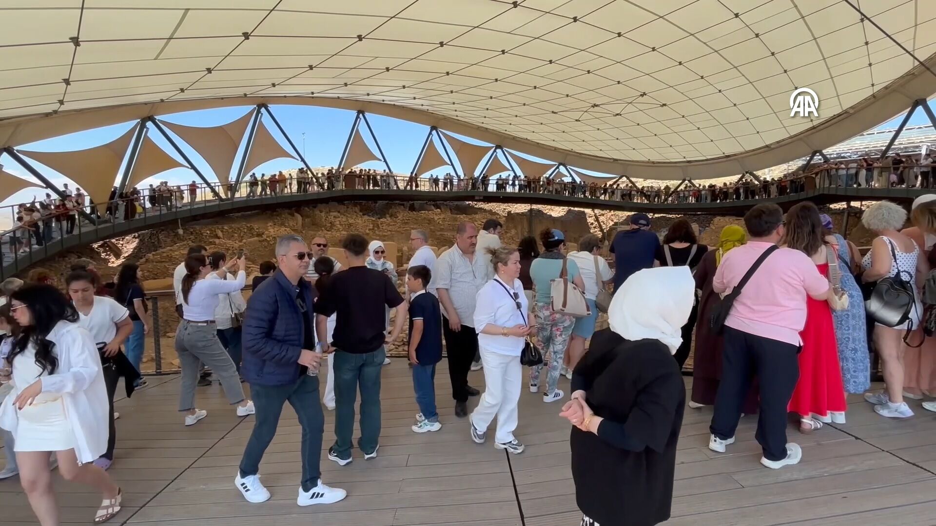 Göbeklitepe, Bayram Tatilinde Ziyaretçi Akınına Uğradı (2)