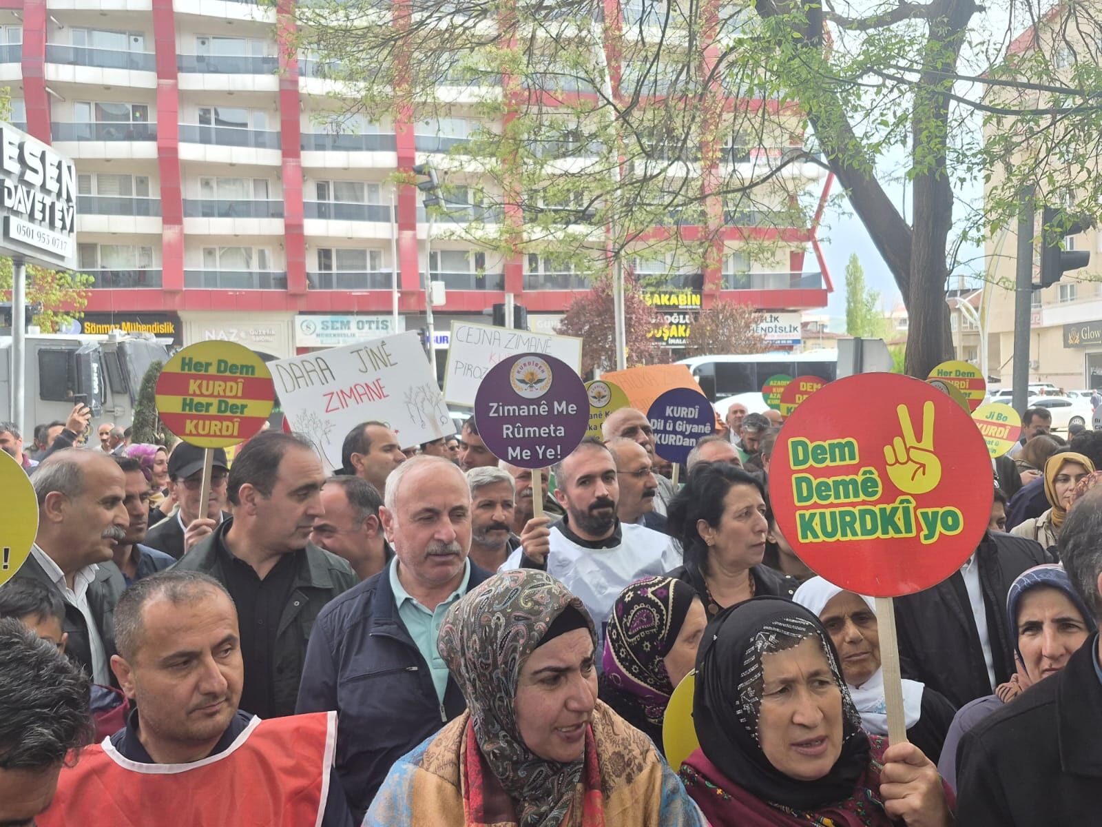 Kürtdilbayramı (1)-1