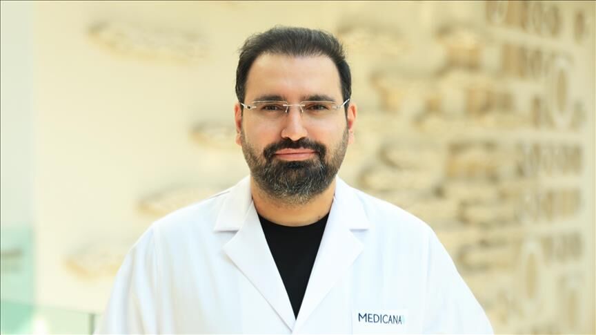 Medicana Sağlık Grubu Dermatoloji Uzmanı Prof. Dr. Ömer Faruk Elmas