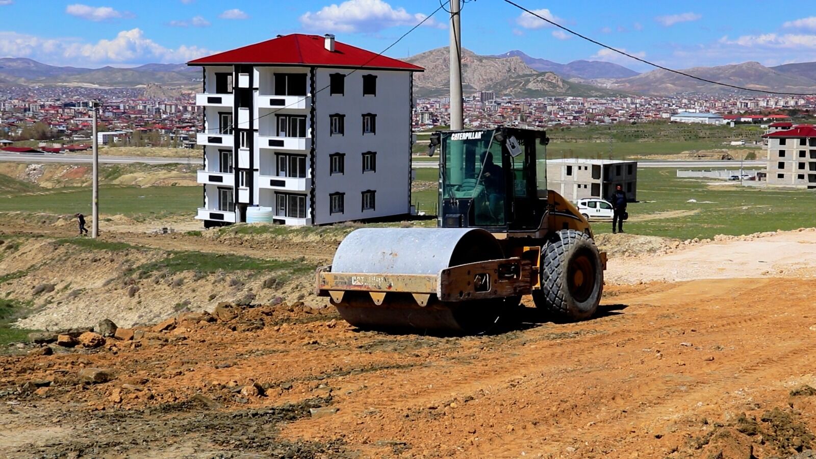 Van Edremit’te Mermerciler Sitesi’ne Yeni Yol (6)