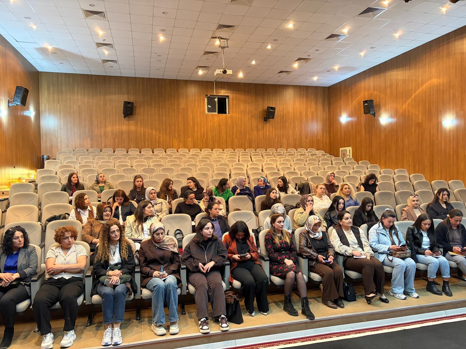 Van’da Kadın Koordinasyon Toplantısı İpekyolu’nda Gerçekleşti (1)