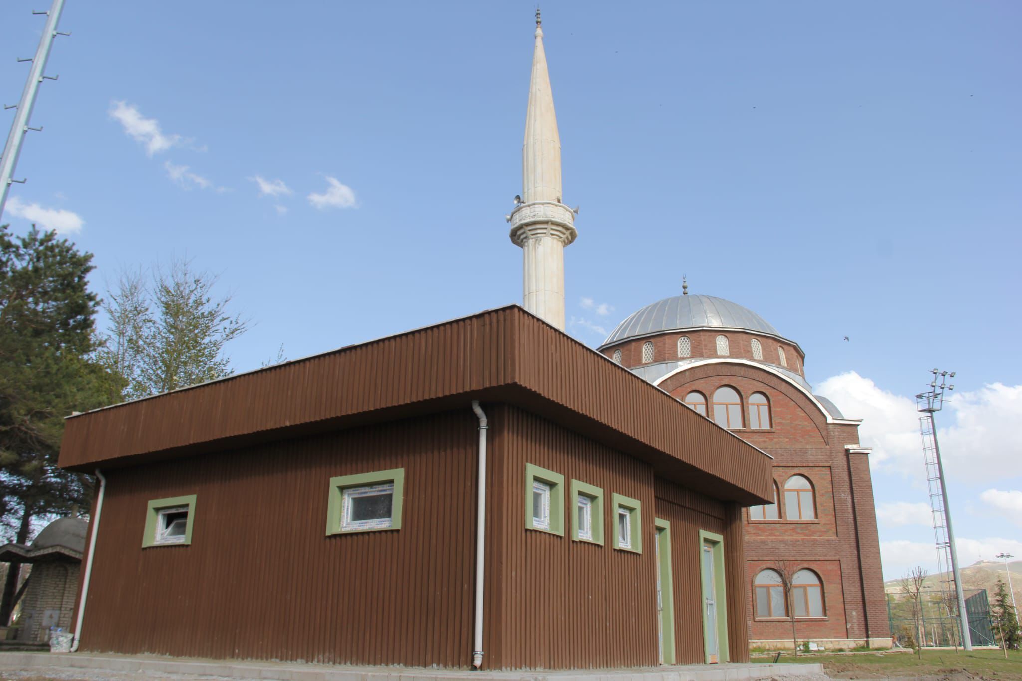 Van’da Ortak Kullanım Alanlarına Zarar Verildi (1)