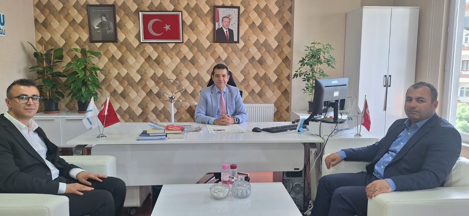 Erciş Sosyal Bilimler Lisesi Öğrencileri, 2054–2055 Yıllarını Hayal Ederek Hazırladıkları “Doğu Ekspresi Gazetesi” Ile Van’da Düzenlenen Yarışmada Il Birincisi Oldu. (3)