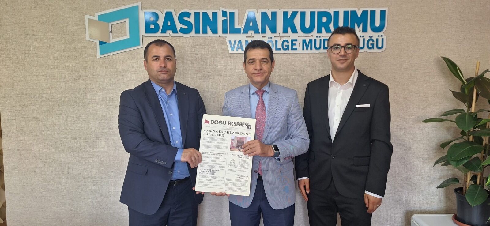 Erciş Sosyal Bilimler Lisesi Öğrencileri, 2054–2055 Yıllarını Hayal Ederek Hazırladıkları “Doğu Ekspresi Gazetesi” Ile Van’da Düzenlenen Yarışmada Il Birincisi Oldu. (5)