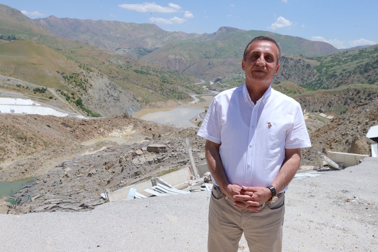 Hakkari Van Kara Yolunda Korkutan Tablo! (4)