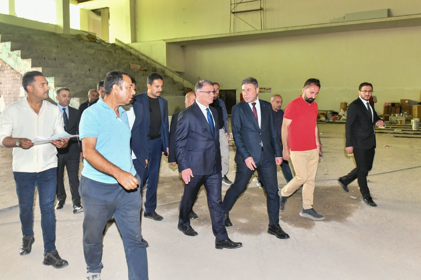 İpekyolu’nda 2000 Kişilik Spor Kompleksi Inşası Sürüyor (1)