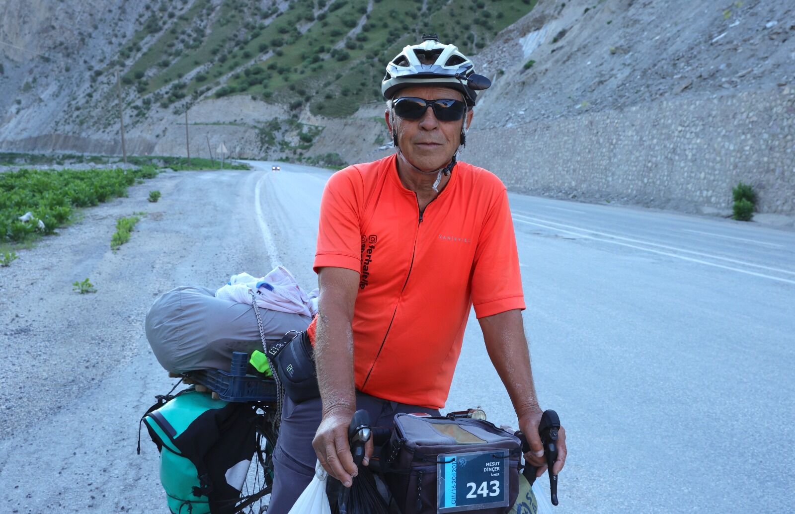 Mesut Dinçer, (1)