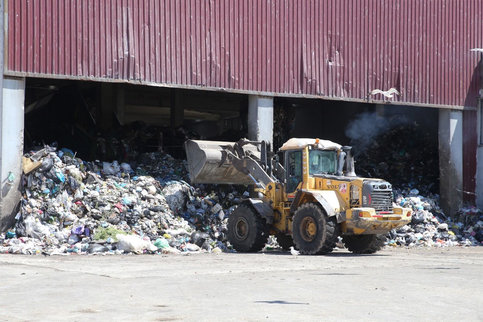 Van Büyükşehir Belediyesi’nin Entegre Katı Atık Tesis (6)