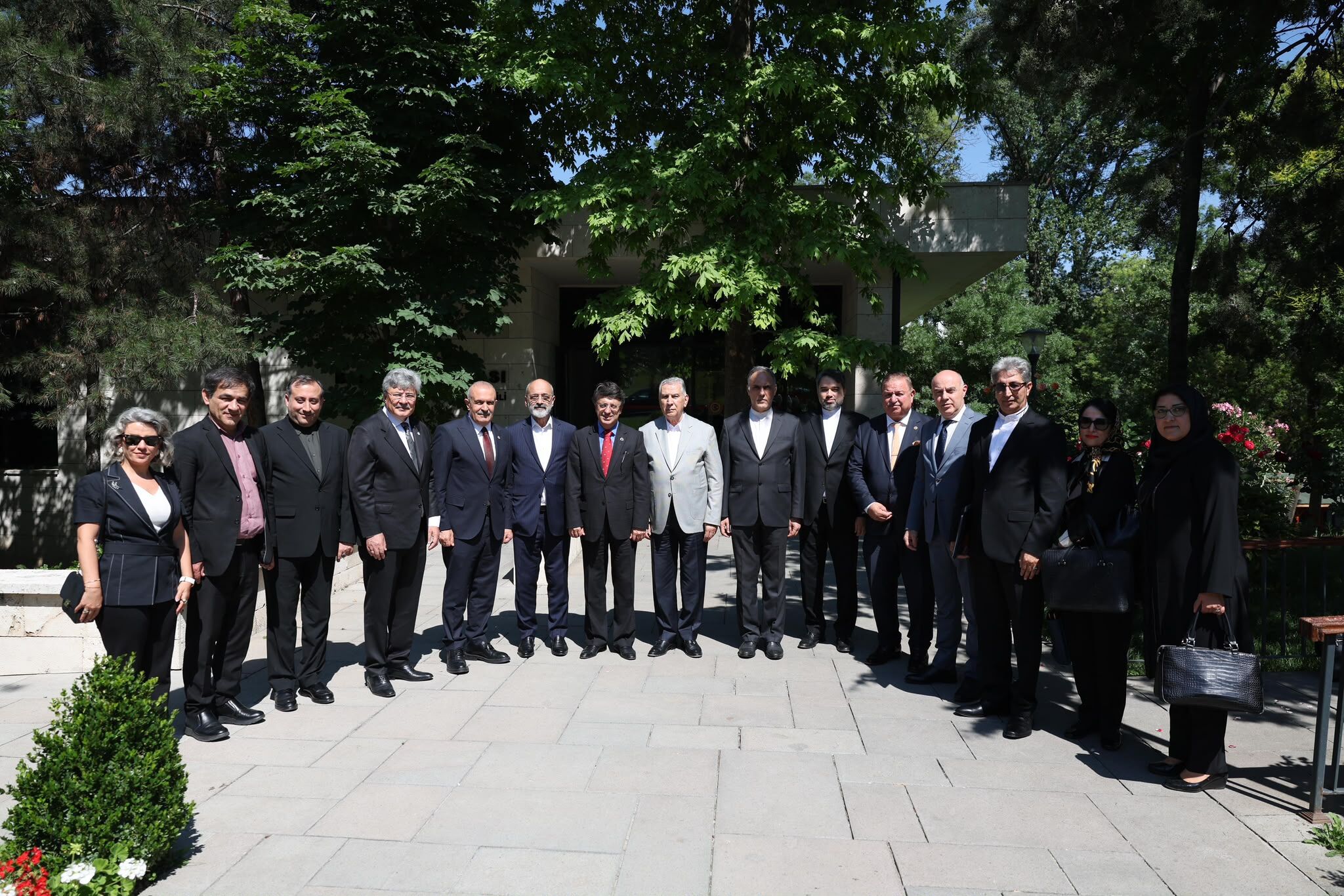 Van Milletvekili Kayhan Türkmenoğlu, İran Ticaret Odası Başkanı Samad Hassanzadeh Ile Bir Araya Geldi. (1)
