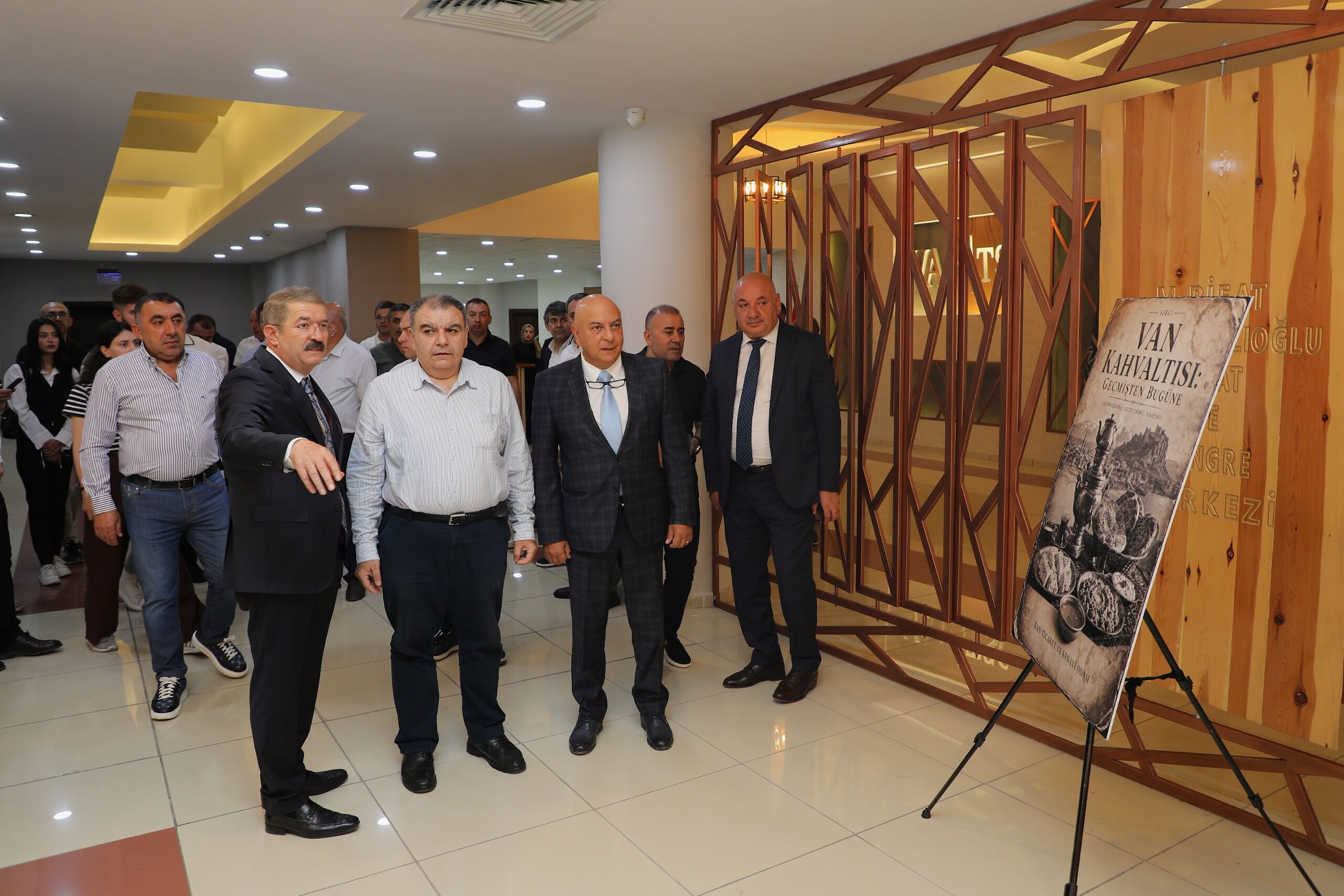 Van, Türkiye Ermenistan Ticaretinde Merkez Olmaya Hazırlanıyor (5)