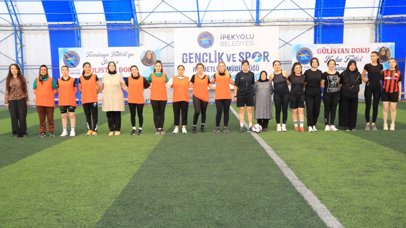 Van’da “Gülistan Doku Kadın Futbol Turnuvası” Başladı (2)