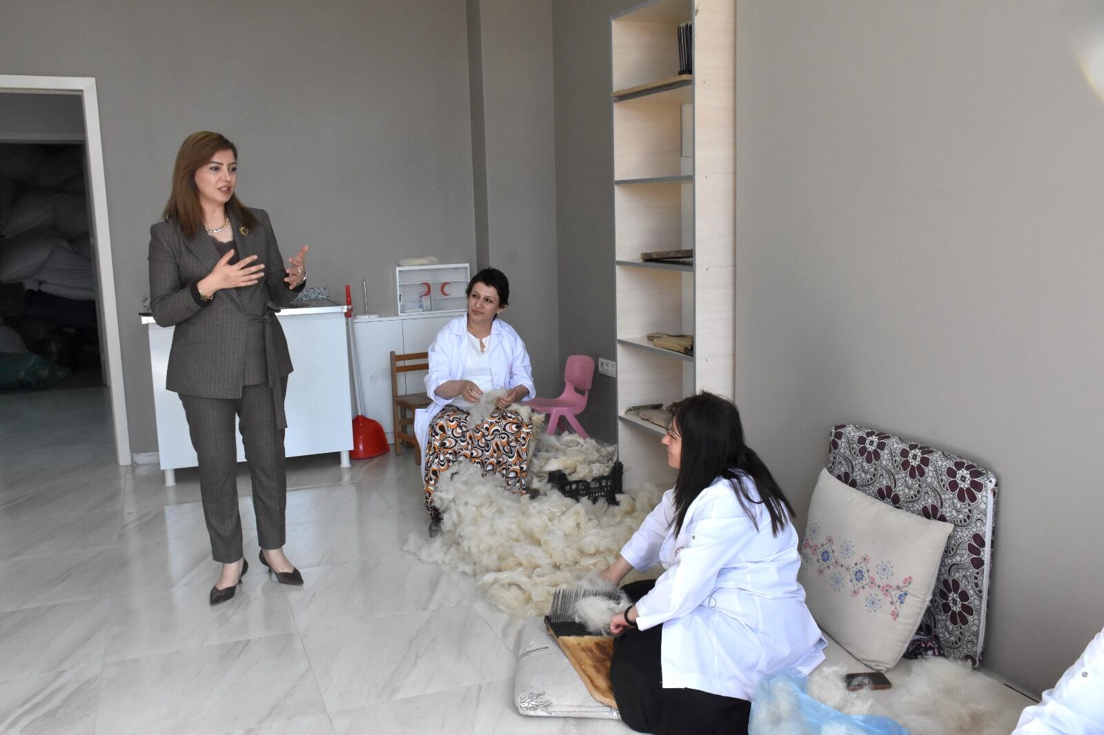 Van’da Kilim Motifleri Modern Kıyafetlerle Geleceğe Taşınıyor (4)