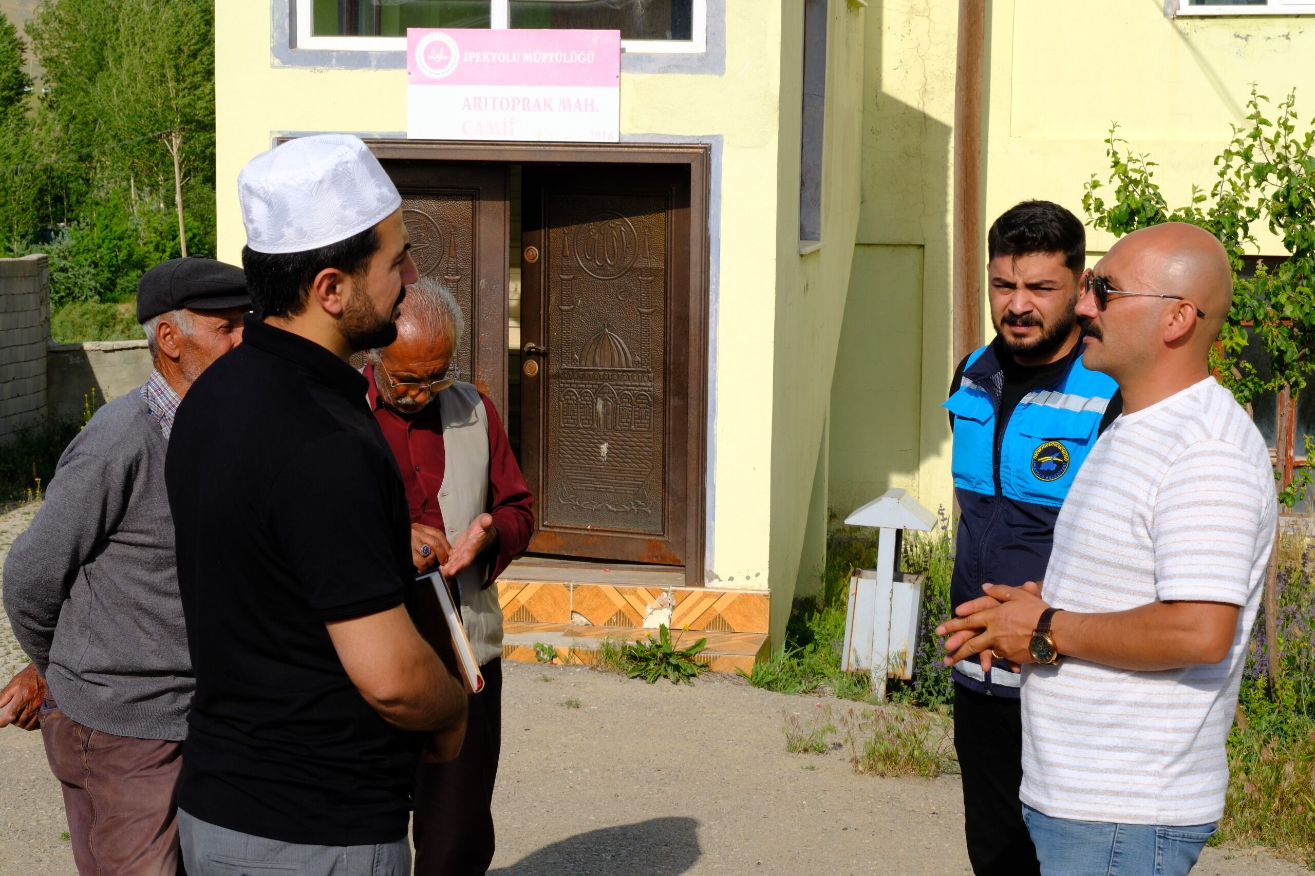 Van’da Kuduz Vakası Sonrası Mahallede Karantina Uygulaması Başlatıldı1