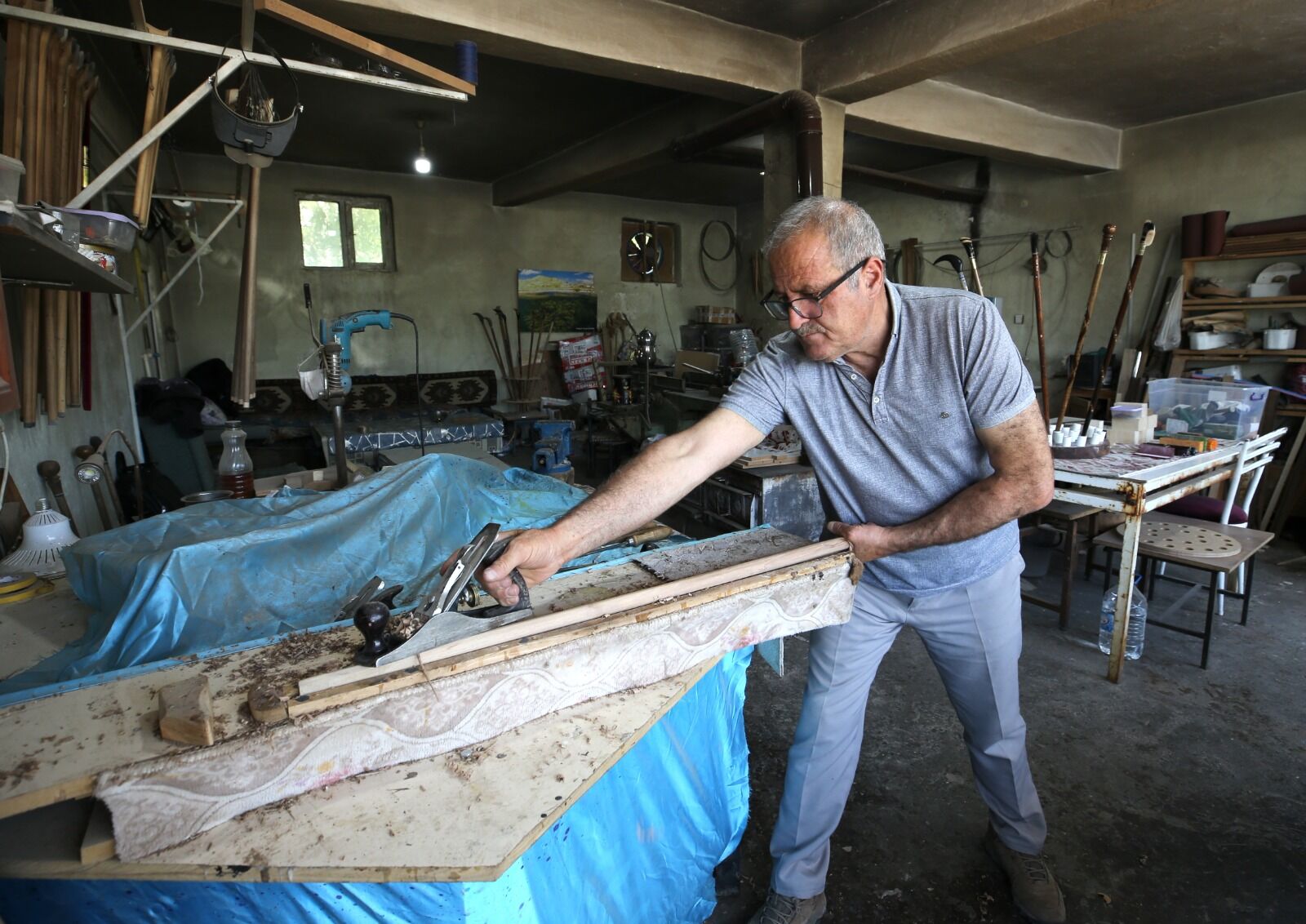 Bitlis'in Adilcevaz Ilçesinde Yaşayan Yaşayan İnsan Hazinesi Ödüllü Baston Ustası Cumali Birol (5)