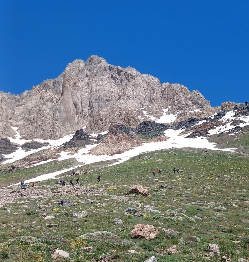 Hakkari'de Cilo Dağları'na Tırmanış Yapan Bir Dağcıdan Haber Alınamaması Üzerine Ekipler Harekete Geçti