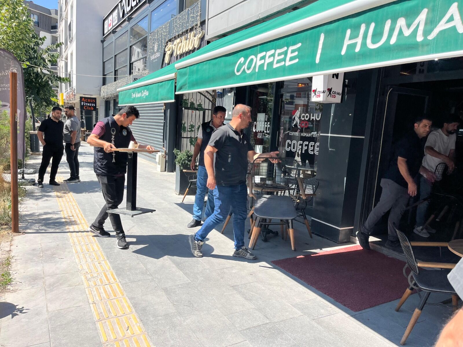 Ipekyolu Kaldırım Işgalleri (3)