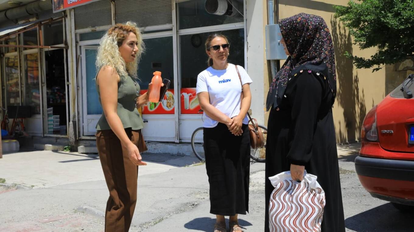 İpekyolu'nda Kadınlara Yönelik Düzenlenen Madde Bağımlılığı Eğitiminde Uzmanlar, Kentte Madde Kullanım Yaşının 9'A Kadar Düştüğüne Dikkat Çekerek, Ailelere Erken Uyarı Işaretleri Ve Korunma Yöntemleri Anlatıldı (4)