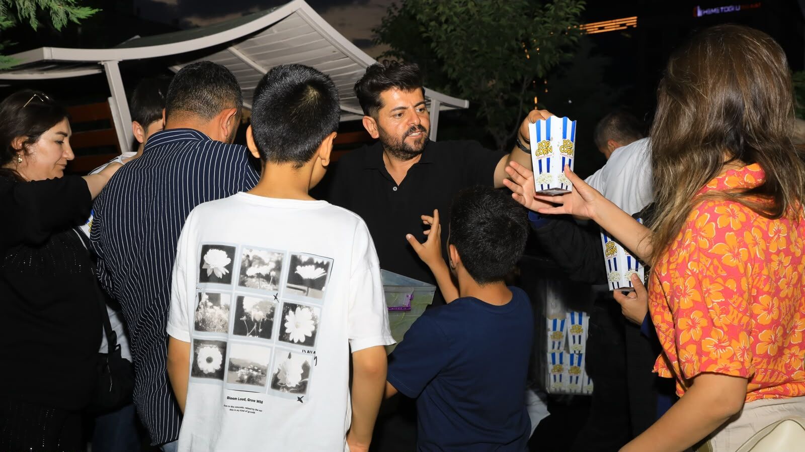 Kadi̇r (1)