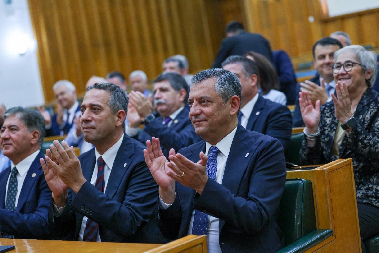 Özgür Özel Yeni Parti