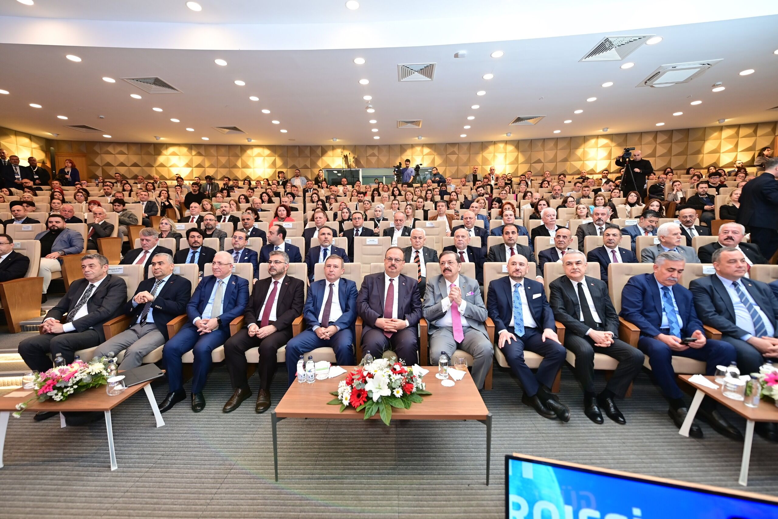 Ticaret Bakanlığı Tarafından Hayata Geçirilen E Ticareti Güçlendirme Projesi Kapsamında Van'da 22 Temmuz 2026 Tarihinde (2)