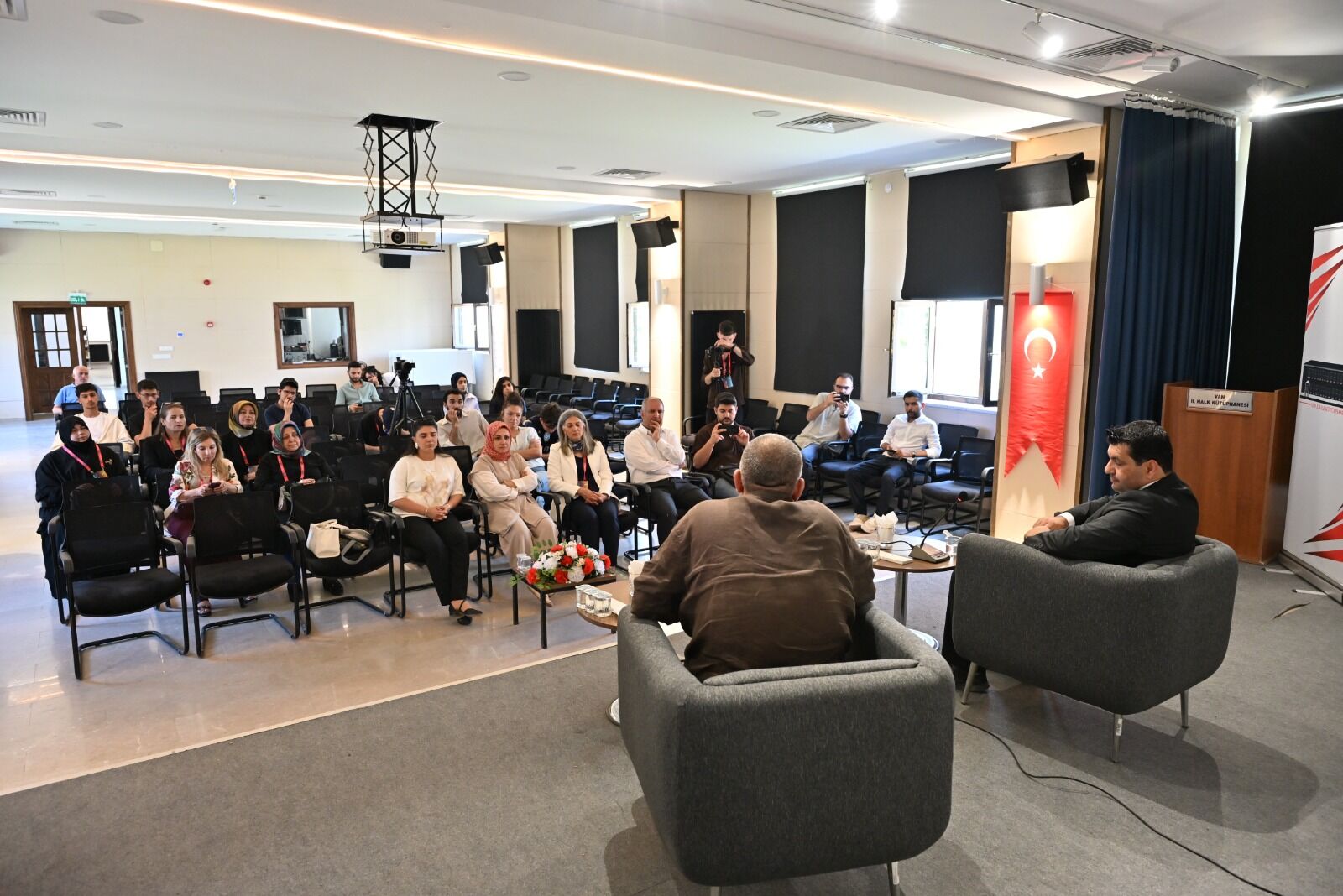 Van Kültür Yolu Festivali'nde Ilk Gün Dopdolu Geçti (11)