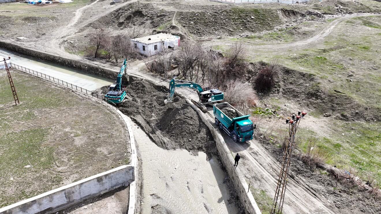 Van'da Taşkın Riskine Karşı 12 Noktada Dere Islahı (1)