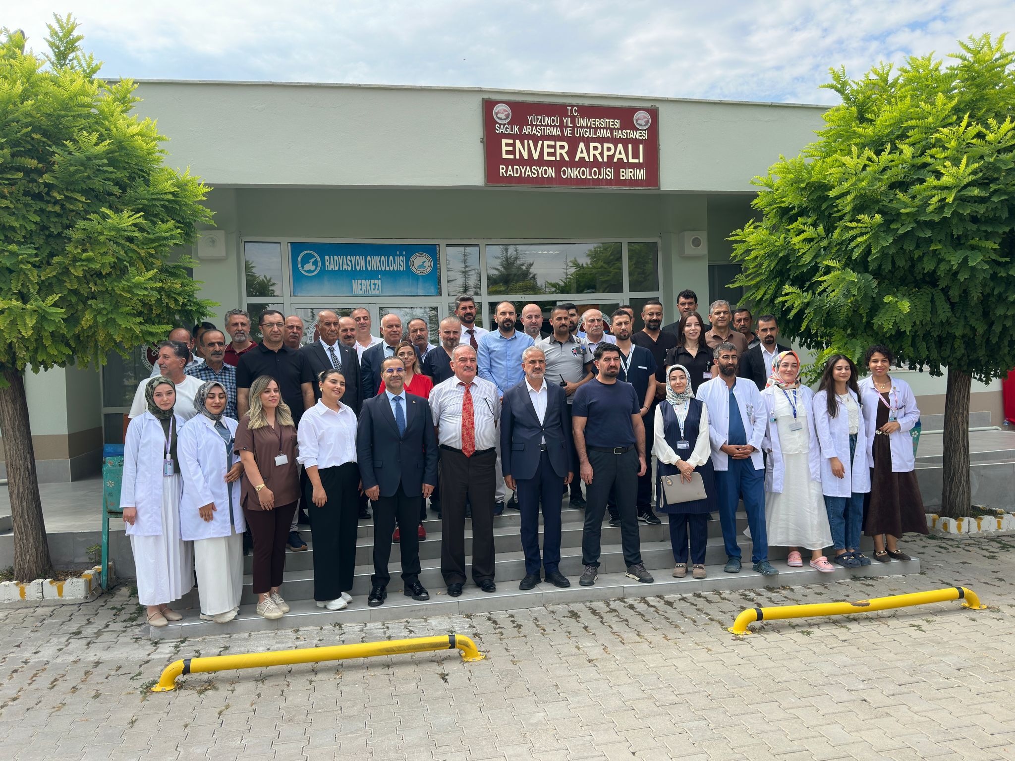 Van Yüzüncü Yıl Üniversitesi Dursun Odabaş Tıp Merkezi Radyasyon Onkolojisi Ünitesi (2)